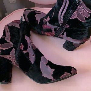 Steve Madden Black Floral Booties Chunky Heel Boot